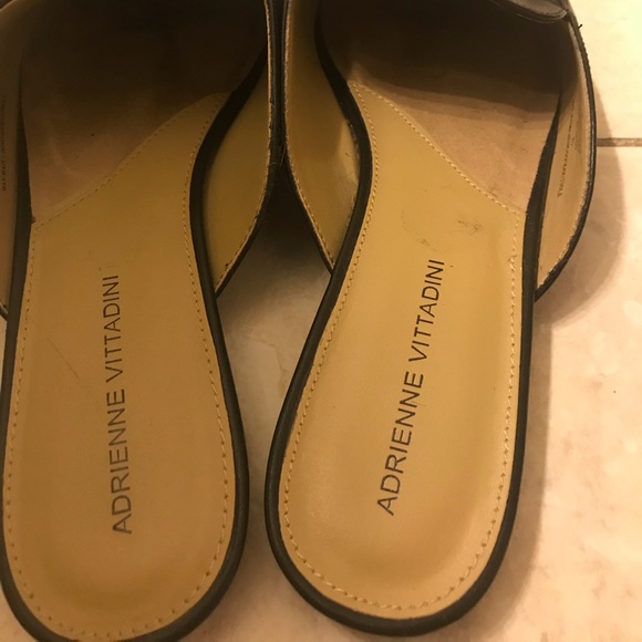 Adrienne Vittadini Black Slip On - Picture 3 of 8